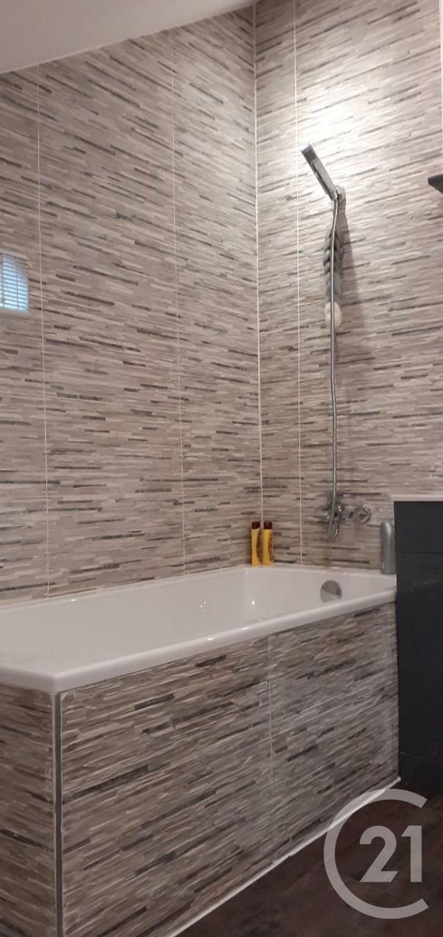 Afficher la photo en grand maison à vendre - 5 pièces - 130.79 m2 - COUTRAS - 33 - AQUITAINE - Century 21 G&B Immobilier