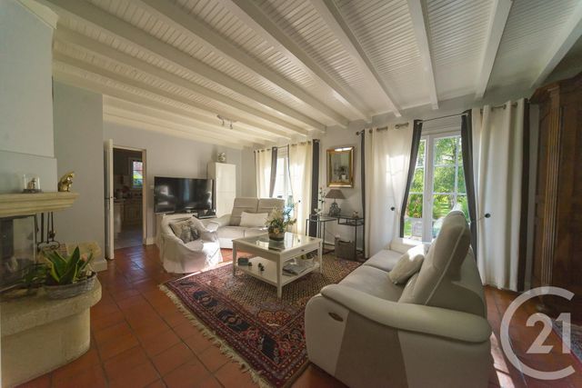 Afficher la photo en grand maison à vendre - 8 pièces - 189.98 m2 - COUTRAS - 33 - AQUITAINE - Century 21 G&B Immobilier