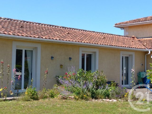 Afficher la photo en grand maison à vendre - 7 pièces - 170.38 m2 - LES EGLISOTTES ET CHALAURES - 33 - AQUITAINE - Century 21 G&B Immobilier