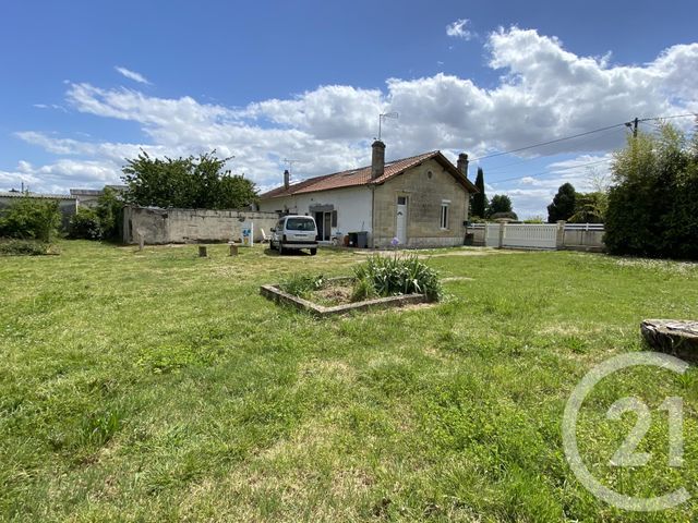 maison à vendre - 3 pièces - 83.62 m2 - COUTRAS - 33 - AQUITAINE - Century 21 G&B Immobilier maison à vendre - 3 pièces - 83.62 m2 - COUTRAS - 33 - AQUITAINE - Century 21 G&B Immobilier