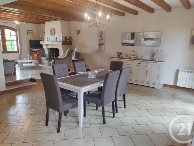 maison à vendre - 6 pièces - 155.0 m2 - LE FIEU - 33 - AQUITAINE - Century 21 G&B Immobilier maison à vendre - 6 pièces - 155.0 m2 - LE FIEU - 33 - AQUITAINE - Century 21 G&B Immobilier