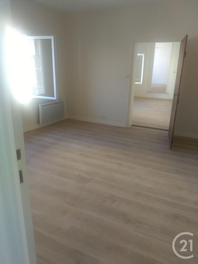 maison à vendre - 8 pièces - 224.0 m2 - ST MEDARD DE GUIZIERES - 33 - AQUITAINE - Century 21 G&B Immobilier maison à vendre - 8 pièces - 224.0 m2 - ST MEDARD DE GUIZIERES - 33 - AQUITAINE - Century 21 G&B Immobilier