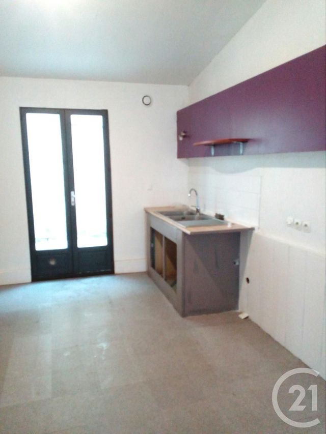 maison à vendre - 8 pièces - 224.0 m2 - ST MEDARD DE GUIZIERES - 33 - AQUITAINE - Century 21 G&B Immobilier maison à vendre - 8 pièces - 224.0 m2 - ST MEDARD DE GUIZIERES - 33 - AQUITAINE - Century 21 G&B Immobilier