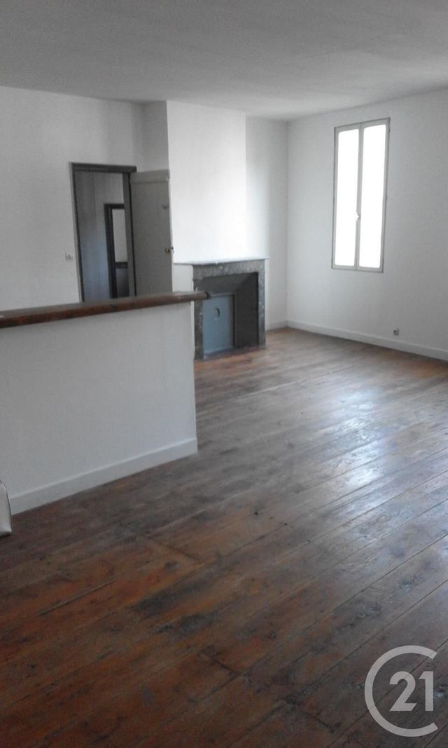 maison à vendre - 8 pièces - 224.0 m2 - ST MEDARD DE GUIZIERES - 33 - AQUITAINE - Century 21 G&B Immobilier maison à vendre - 8 pièces - 224.0 m2 - ST MEDARD DE GUIZIERES - 33 - AQUITAINE - Century 21 G&B Immobilier