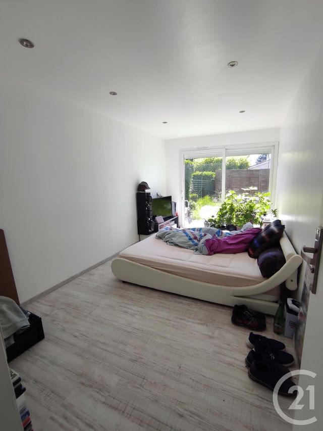 maison à vendre - 5 pièces - 108.03 m2 - ST SEURIN SUR L ISLE - 33 - AQUITAINE - Century 21 G&B Immobilier maison à vendre - 5 pièces - 108.03 m2 - ST SEURIN SUR L ISLE - 33 - AQUITAINE - Century 21 G&B Immobilier