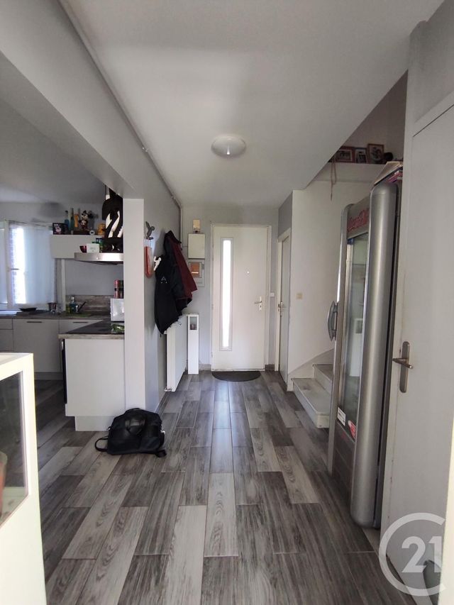 maison à vendre - 5 pièces - 108.03 m2 - ST SEURIN SUR L ISLE - 33 - AQUITAINE - Century 21 G&B Immobilier maison à vendre - 5 pièces - 108.03 m2 - ST SEURIN SUR L ISLE - 33 - AQUITAINE - Century 21 G&B Immobilier
