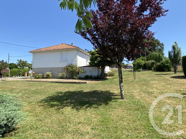 Afficher la photo en grand maison à vendre - 4 pièces - 122.46 m2 - LA ROCHE CHALAIS - 24 - AQUITAINE - Century 21 G&B Immobilier