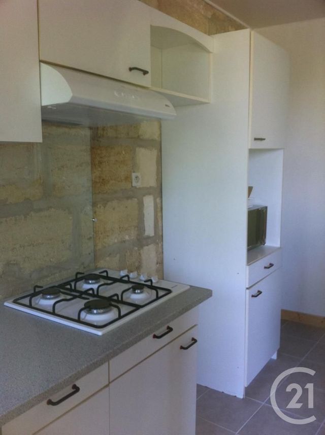 Appartement T3 à vendre - 3 pièces - 79.58 m2 - COUTRAS - 33 - AQUITAINE - Century 21 G&B Immobilier