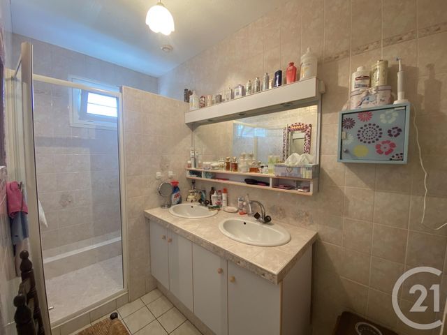 Afficher la photo en grand maison à vendre - 4 pièces - 97.76 m2 - ABZAC - 33 - AQUITAINE - Century 21 G&B Immobilier