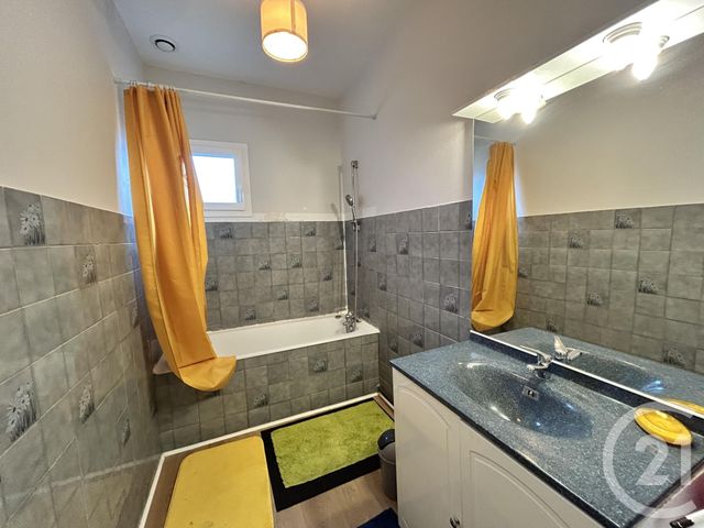 maison à vendre - 3 pièces - 109.26 m2 - ST MEDARD DE GUIZIERES - 33 - AQUITAINE - Century 21 G&B Immobilier