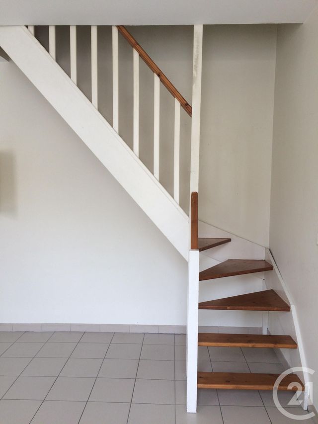 Afficher la photo en grand Appartement T3 à louer - 3 pièces - 61.33 m2 - GUITRES - 33 - AQUITAINE - Century 21 G&B Immobilier