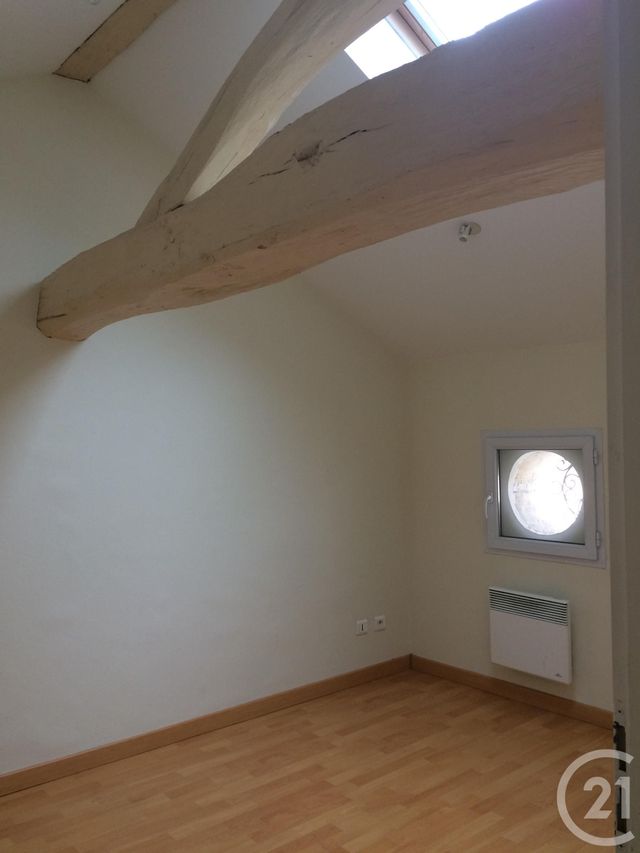 Afficher la photo en grand Appartement T3 à louer - 3 pièces - 61.33 m2 - GUITRES - 33 - AQUITAINE - Century 21 G&B Immobilier