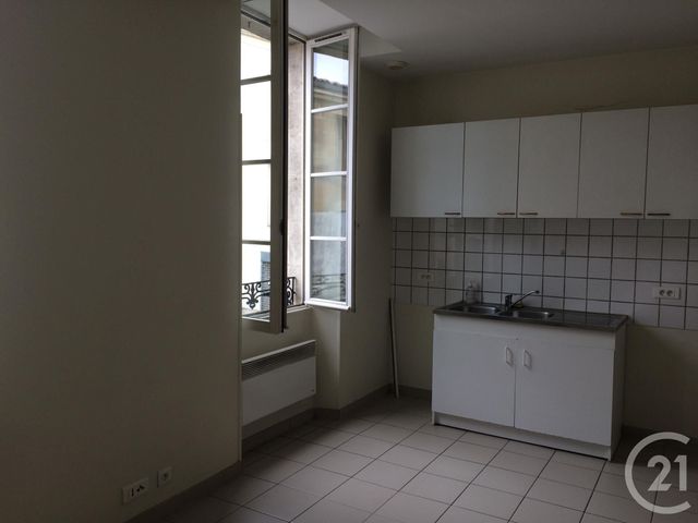 Afficher la photo en grand Appartement T3 à louer - 3 pièces - 61.33 m2 - GUITRES - 33 - AQUITAINE - Century 21 G&B Immobilier