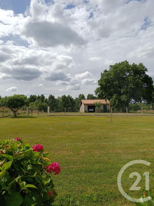 maison à vendre - 5 pièces - 128.96 m2 - LES EGLISOTTES ET CHALAURES - 33 - AQUITAINE - Century 21 G&B Immobilier