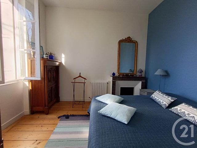 Afficher la photo en grand maison à vendre - 8 pièces - 236.69 m2 - GUITRES - 33 - AQUITAINE - Century 21 G&B Immobilier