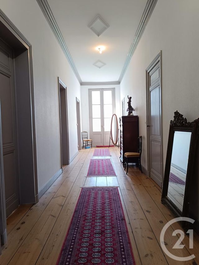 Afficher la photo en grand maison à vendre - 8 pièces - 236.69 m2 - GUITRES - 33 - AQUITAINE - Century 21 G&B Immobilier