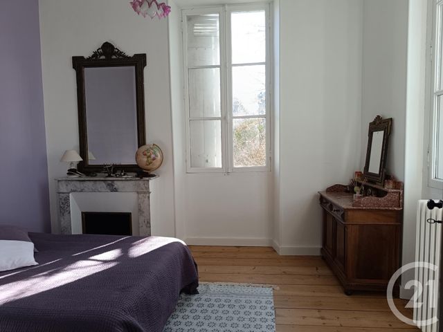Afficher la photo en grand maison à vendre - 8 pièces - 236.69 m2 - GUITRES - 33 - AQUITAINE - Century 21 G&B Immobilier
