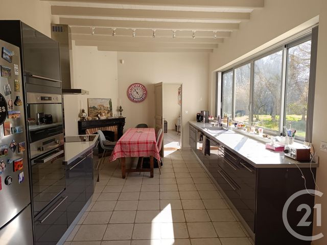 Afficher la photo en grand maison à vendre - 8 pièces - 236.69 m2 - GUITRES - 33 - AQUITAINE - Century 21 G&B Immobilier