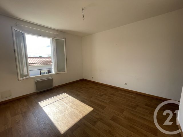 Afficher la photo en grand maison à vendre - 4 pièces - 76.75 m2 - ST SEURIN SUR L ISLE - 33 - AQUITAINE - Century 21 G&B Immobilier