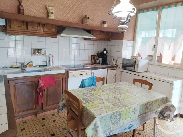 Afficher la photo en grand maison à vendre - 7 pièces - 131.0 m2 - ST MARTIN DE COUX - 17 - POITOU-CHARENTES - Century 21 G&B Immobilier