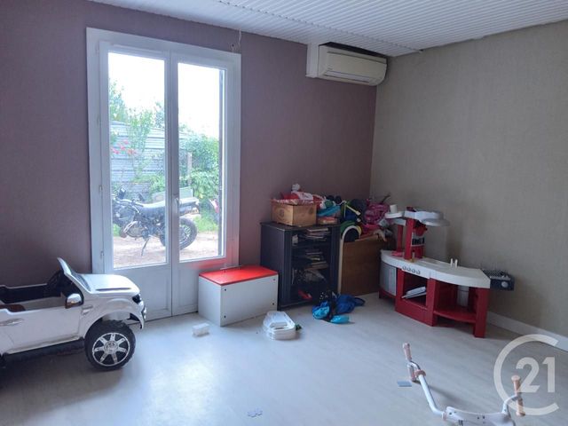 Afficher la photo en grand maison à vendre - 6 pièces - 117.59 m2 - LUSSAC - 33 - AQUITAINE - Century 21 G&B Immobilier