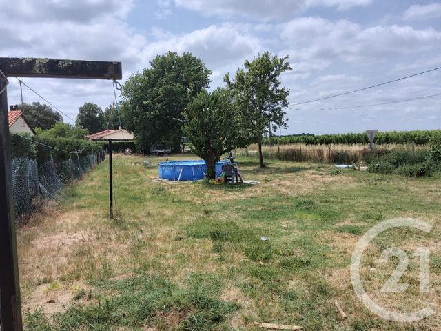 Afficher la photo en grand maison à vendre - 6 pièces - 117.59 m2 - LUSSAC - 33 - AQUITAINE - Century 21 G&B Immobilier