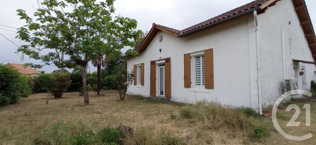 maison à vendre - 4 pièces - 113.36 m2 - ST AIGULIN - 17 - POITOU-CHARENTES - Century 21 G&B Immobilier