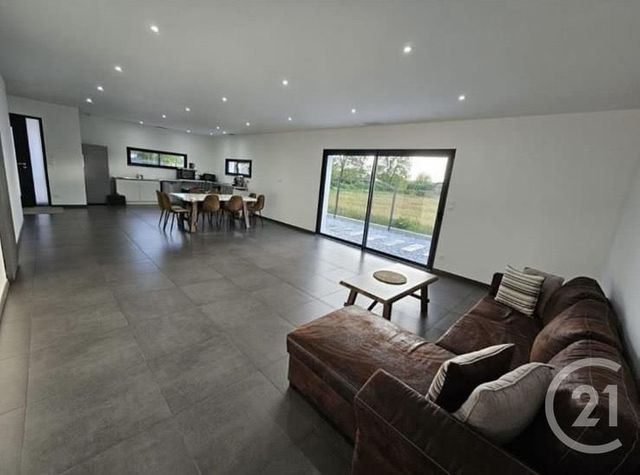 maison à vendre - 5 pièces - 135.5 m2 - ST MEDARD DE GUIZIERES - 33 - AQUITAINE - Century 21 G&B Immobilier