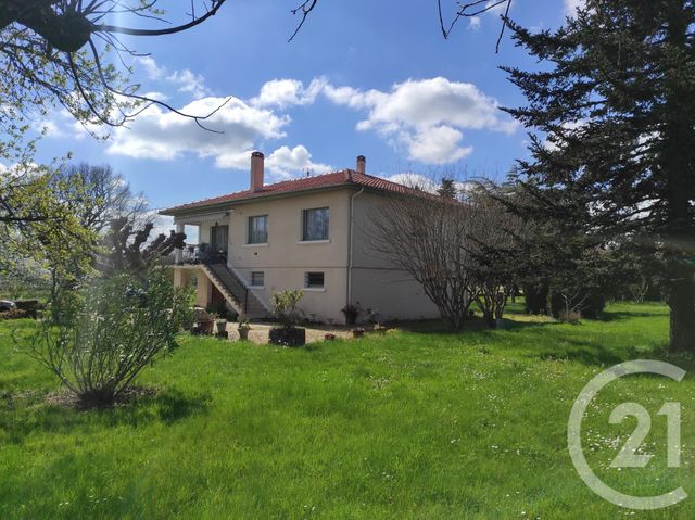 maison à vendre - 5 pièces - 101.04 m2 - LUSSAC - 33 - AQUITAINE - Century 21 G&B Immobilier