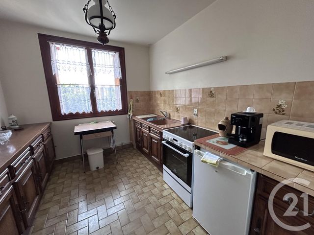 Afficher la photo en grand maison à vendre - 7 pièces - 151.17 m2 - ST SEURIN SUR L ISLE - 33 - AQUITAINE - Century 21 G&B Immobilier