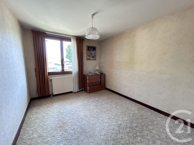 Afficher la photo en grand maison à vendre - 7 pièces - 151.17 m2 - ST SEURIN SUR L ISLE - 33 - AQUITAINE - Century 21 G&B Immobilier