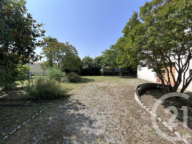 Afficher la photo en grand maison à vendre - 7 pièces - 151.17 m2 - ST SEURIN SUR L ISLE - 33 - AQUITAINE - Century 21 G&B Immobilier