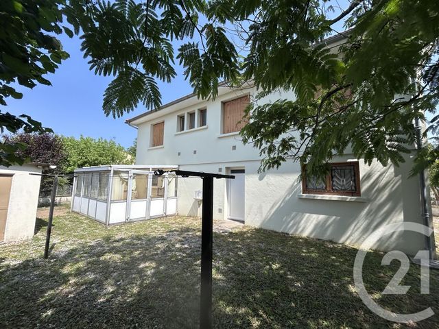 Afficher la photo en grand maison à vendre - 7 pièces - 151.17 m2 - ST SEURIN SUR L ISLE - 33 - AQUITAINE - Century 21 G&B Immobilier