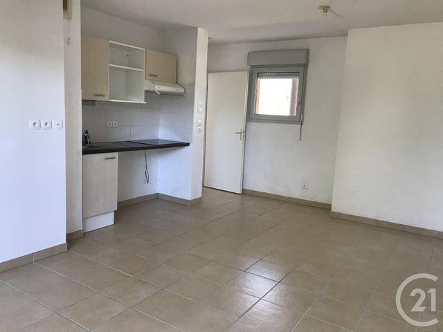Appartement T2 à louer - 2 pièces - 38.8 m2 - COUTRAS - 33 - AQUITAINE - Century 21 G&B Immobilier
