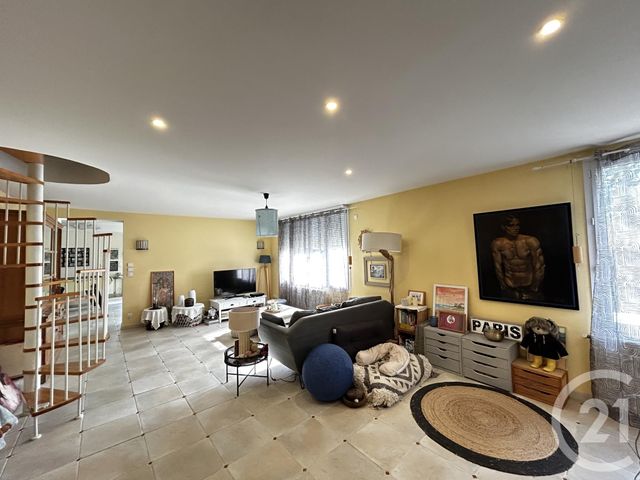 maison à vendre - 5 pièces - 162.8 m2 - ST MEDARD DE GUIZIERES - 33 - AQUITAINE - Century 21 G&B Immobilier