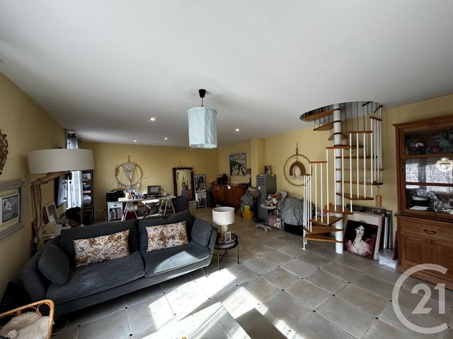 maison à vendre - 5 pièces - 162.8 m2 - ST MEDARD DE GUIZIERES - 33 - AQUITAINE - Century 21 G&B Immobilier