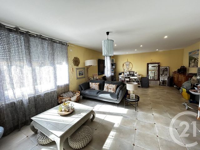 maison à vendre - 5 pièces - 162.8 m2 - ST MEDARD DE GUIZIERES - 33 - AQUITAINE - Century 21 G&B Immobilier