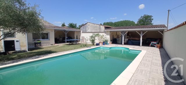 maison à vendre - 5 pièces - 162.8 m2 - ST MEDARD DE GUIZIERES - 33 - AQUITAINE - Century 21 G&B Immobilier