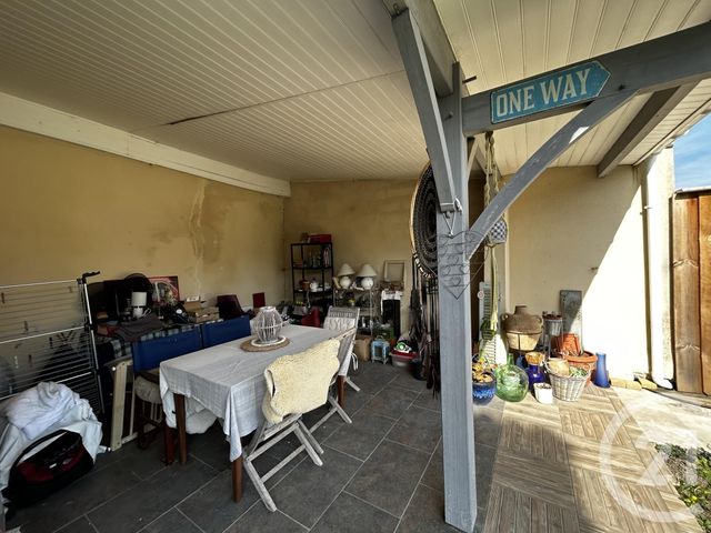 maison à vendre - 5 pièces - 162.8 m2 - ST MEDARD DE GUIZIERES - 33 - AQUITAINE - Century 21 G&B Immobilier