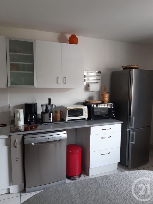Appartement T3 à louer - 3 pièces - 64.66 m2 - COUTRAS - 33 - AQUITAINE - Century 21 G&B Immobilier