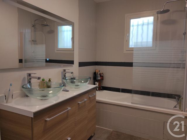 maison à vendre - 5 pièces - 103.74 m2 - COUTRAS - 33 - AQUITAINE - Century 21 G&B Immobilier