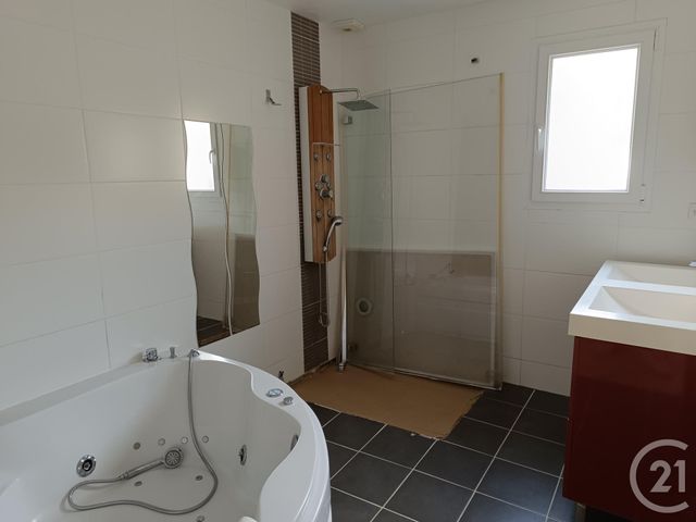 maison à vendre - 6 pièces - 126.65 m2 - CERCOUX - 17 - POITOU-CHARENTES - Century 21 G&B Immobilier