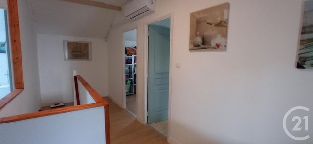 maison à vendre - 6 pièces - 178.63 m2 - SAVIGNAC DE L ISLE - 33 - AQUITAINE - Century 21 G&B Immobilier