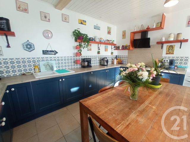 maison à vendre - 6 pièces - 178.63 m2 - SAVIGNAC DE L ISLE - 33 - AQUITAINE - Century 21 G&B Immobilier