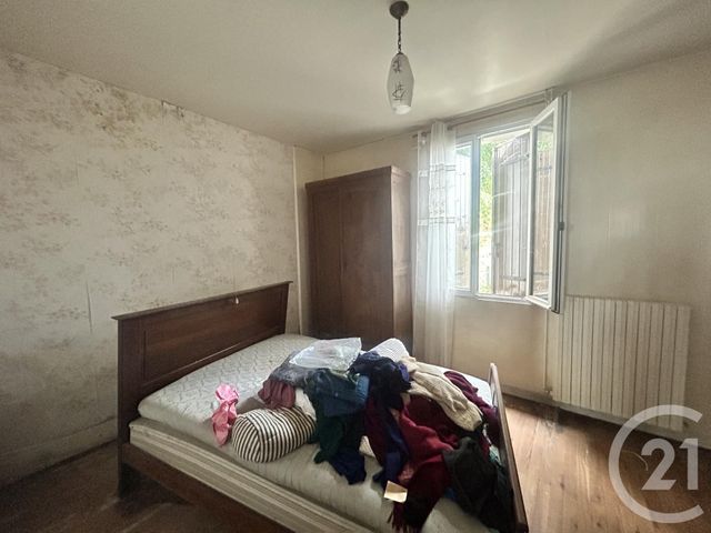 maison à vendre - 4 pièces - 74.19 m2 - LES EGLISOTTES ET CHALAURES - 33 - AQUITAINE - Century 21 G&B Immobilier