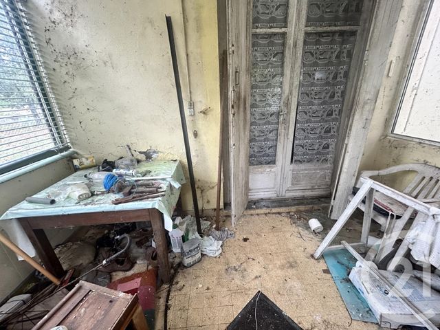 maison à vendre - 4 pièces - 74.19 m2 - LES EGLISOTTES ET CHALAURES - 33 - AQUITAINE - Century 21 G&B Immobilier