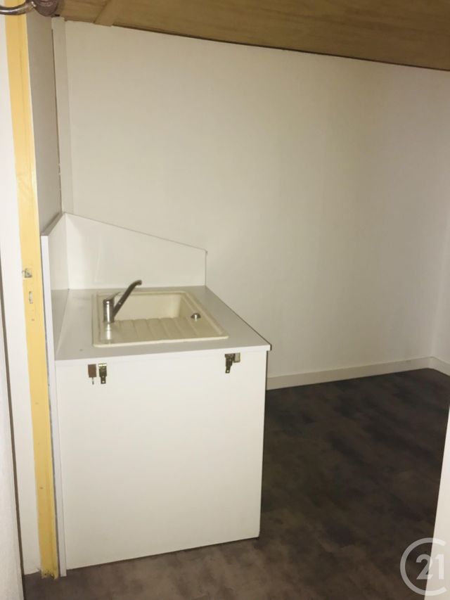 Appartement Local à louer - 4 pièces - 85.21 m2 - COUTRAS - 33 - AQUITAINE - Century 21 G&B Immobilier