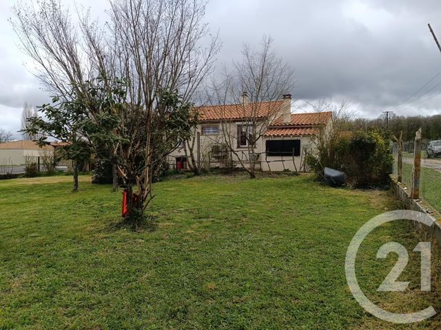 maison à vendre - 3 pièces - 74.31 m2 - ST MARTIN D ARY - 17 - POITOU-CHARENTES - Century 21 G&B Immobilier