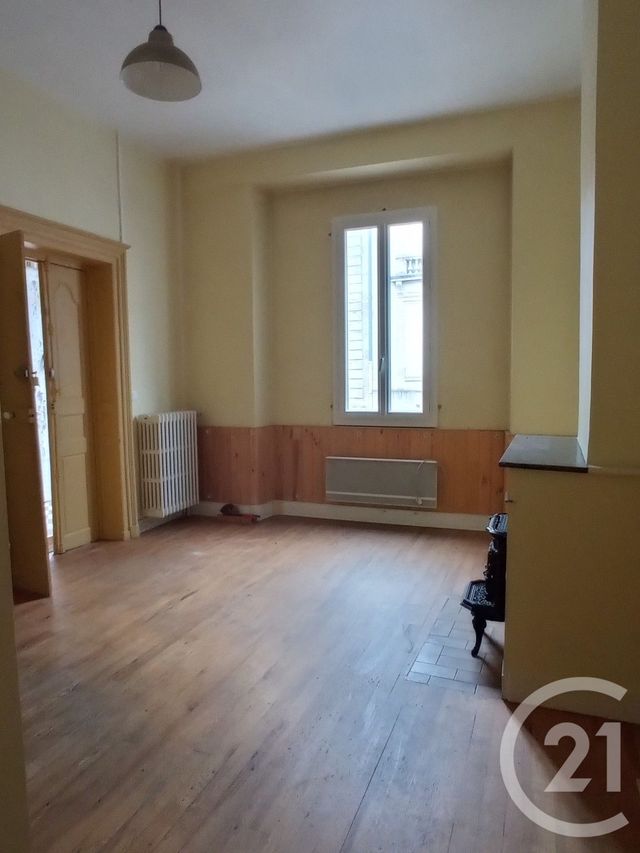 Appartement Local à louer - 2 pièces - 61.6 m2 - COUTRAS - 33 - AQUITAINE - Century 21 G&B Immobilier