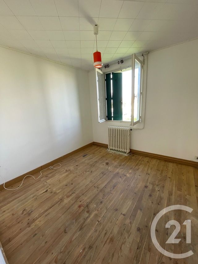 maison à vendre - 7 pièces - 124.0 m2 - LES EGLISOTTES ET CHALAURES - 33 - AQUITAINE - Century 21 G&B Immobilier